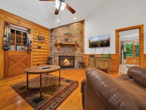 Cabin, 1 Bedroom | Living area