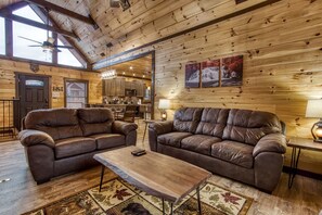 Cabin, 3 Bedrooms | Interior