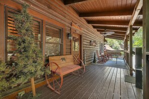 Cabin, 5 Bedrooms | Terrace/patio - Er258- Sweet Memories Great Location- Close To Town 5 Bedroom Cabin by RedAwning (Pigeon Forge)