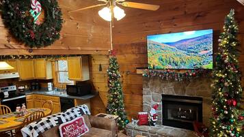 Cabin, 2 Bedrooms | Living area | Smart TV