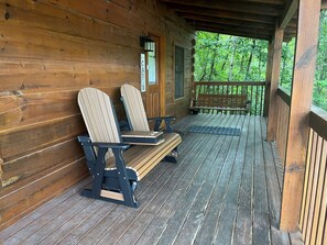 Cabin, 2 Bedrooms | Property grounds - Er27- Bear Naked - Great Location- Close To Town 2 Bedroom Cabin by RedAwning (Pigeon Forge)