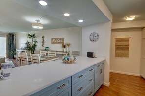 Private kitchen - 225 El Matador 1 Bedroom Condo by RedAwning (Fort Walton Beach)