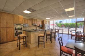 Condo, 1 Bedroom | Private kitchen | Fridge, oven, coffee/tea maker, toaster