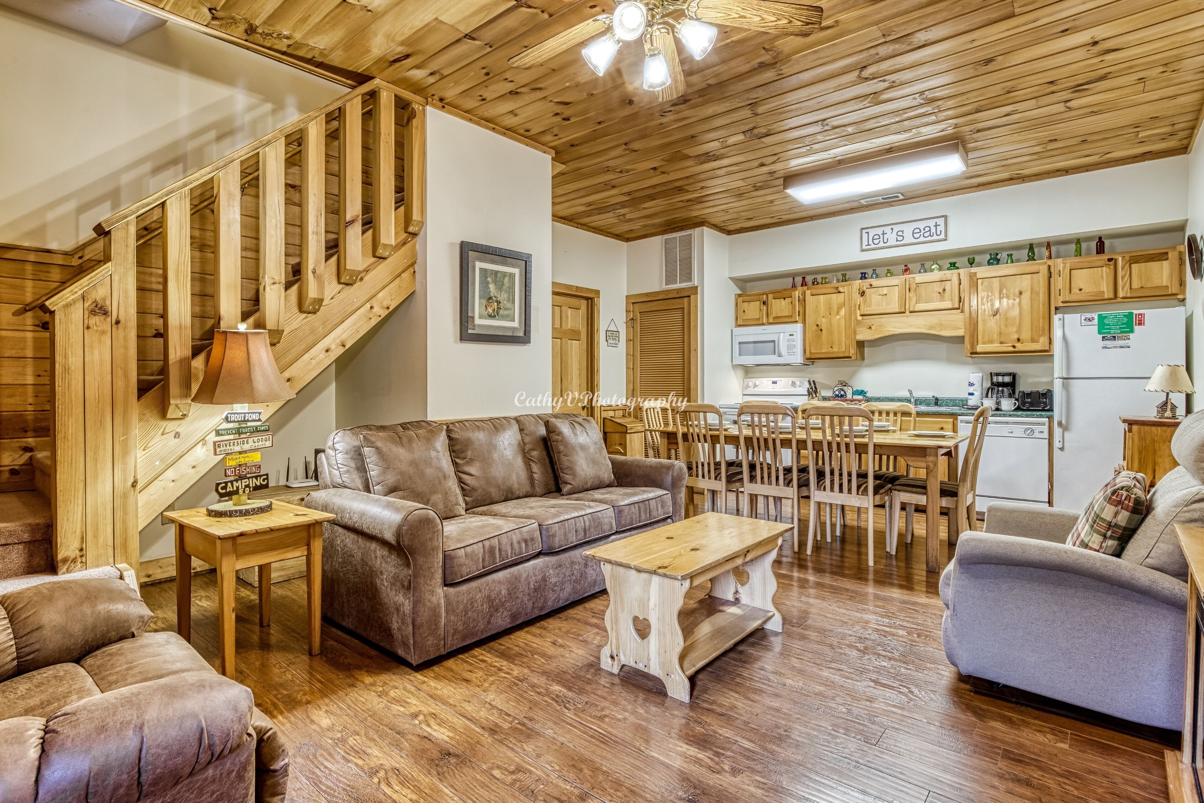 เคบิน, 4 ห้องนอน | บริเวณนั่งเล่น