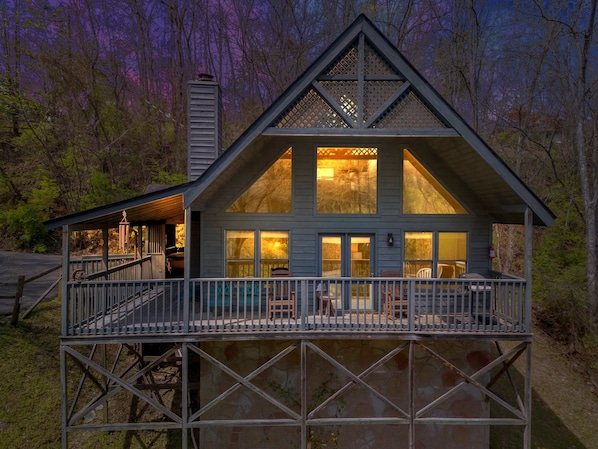 Chalet rustique, 2 chambres | Extérieur