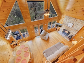 Cabin, 2 Bedrooms | Living area