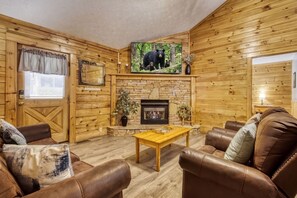 Cabin, 2 Bedrooms | Living area