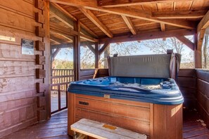 Cabin, 2 Bedrooms | 2 bedrooms, free WiFi - A Place In Time - Great Cabin - Awesome Views, 2 Bedroom Cabin by RedAwning (Sevierville)