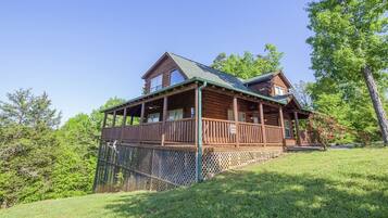 Cabin, 2 Bedrooms | Exterior