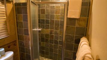 Cabin, 2 Bedrooms | Bathroom