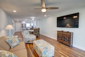 Condo, 2 Bedrooms | Living area - 422 El Matador 2 Bedroom Condo by RedAwning (Fort Walton Beach)