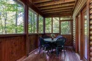Cabin, 3 Bedrooms | Terrace/patio