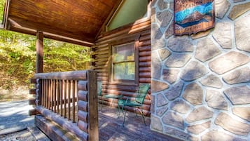 Cabin, 3 Bedrooms | Exterior