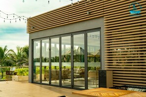 Poolside bar - Lumina Villas Cam Ranh (Cam Lam)
