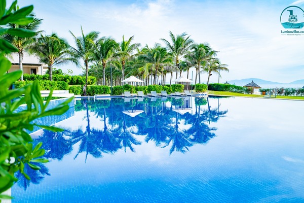 Infinity pool