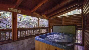 Private spa tub
