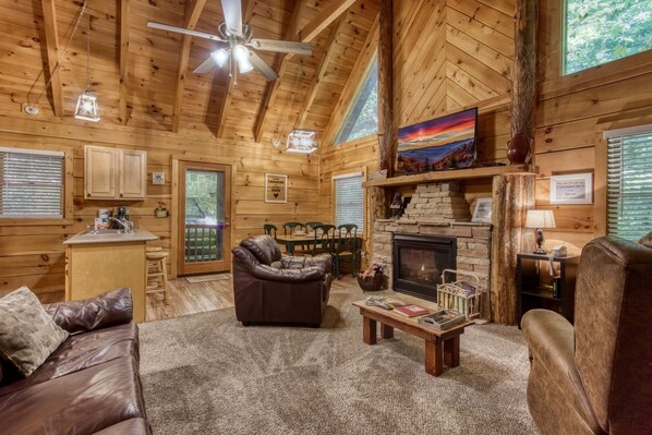 Cabin, 2 Bedrooms | Interior