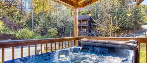 Cabin, 2 Bedrooms | Outdoor spa tub