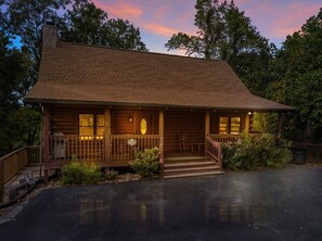 Cabin, 6 Bedrooms | Exterior