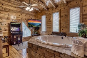 Cabane, 1 chambre | Salle de bain | Serviettes fournies