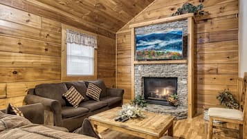 Cabin, 4 Bedrooms | Interior