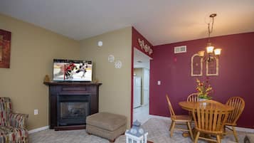 Condo, 1 Bedroom | Interior