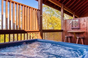 Cabin, 1 phòng ngủ | Bồn tắm spa ngoài trời