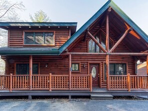 Cabin, 4 Bedrooms | Exterior