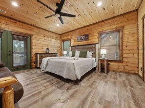 Cabin, 6 Bedrooms | 6 bedrooms, free WiFi - Ern840 - Splashin' Chalet - Brand New Cabin With Indoor Pool! Great Location! 6 Bedroom Cabin by RedAwning (Pigeon Forge)