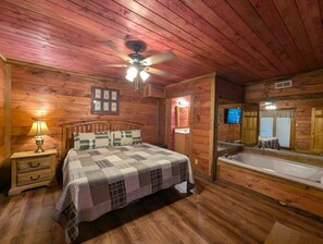 Cabin, 3 Bedrooms | 3 bedrooms, free WiFi, bed sheets - ER23 - Smoky Memories Great Location - Close To Town! 3 Bedroom Cabin by RedAwning (Pigeon Forge)