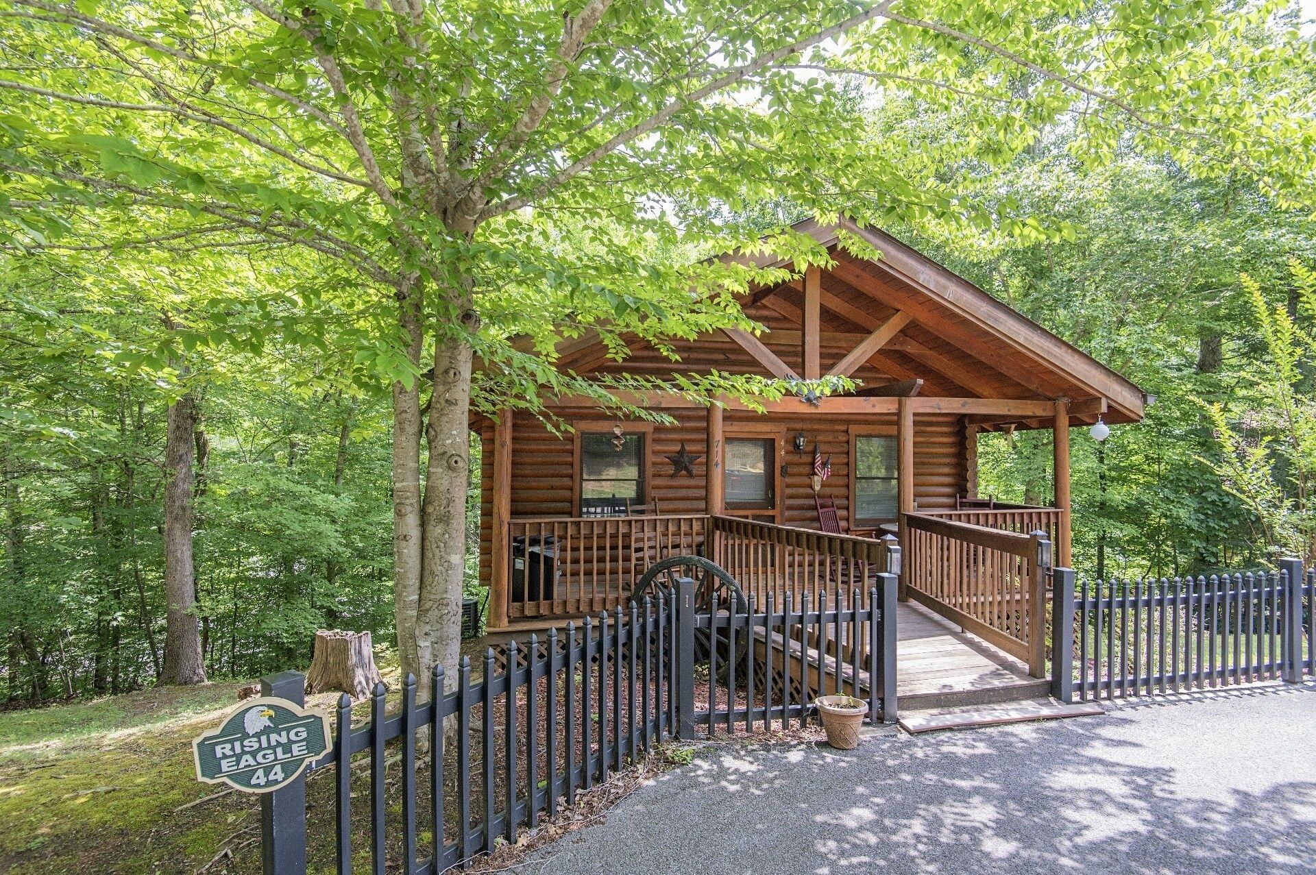 Cabin, 2 Bedrooms | Exterior