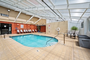 Appartement, 3 slaapkamers | Zwembad | Een binnenzwembad