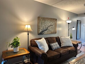 Apartamento, 3 habitaciones | Zona de estar