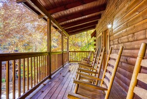 Cabin, Multiple Bedrooms | Terrace/patio