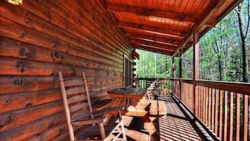 Cabaña, varias habitaciones | Restaurantes