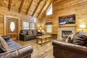 Cabin, Multiple Bedrooms | Living area