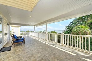 Terrace/patio - Florida Estate Home w/ Bay View (Marco Island)