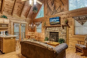 Cabin, 2 Bedrooms | Living area