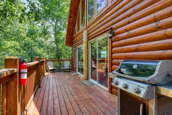 Cabin, 2 Bedrooms | Property grounds