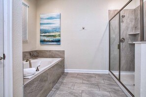 Casa, varias habitaciones | Baño