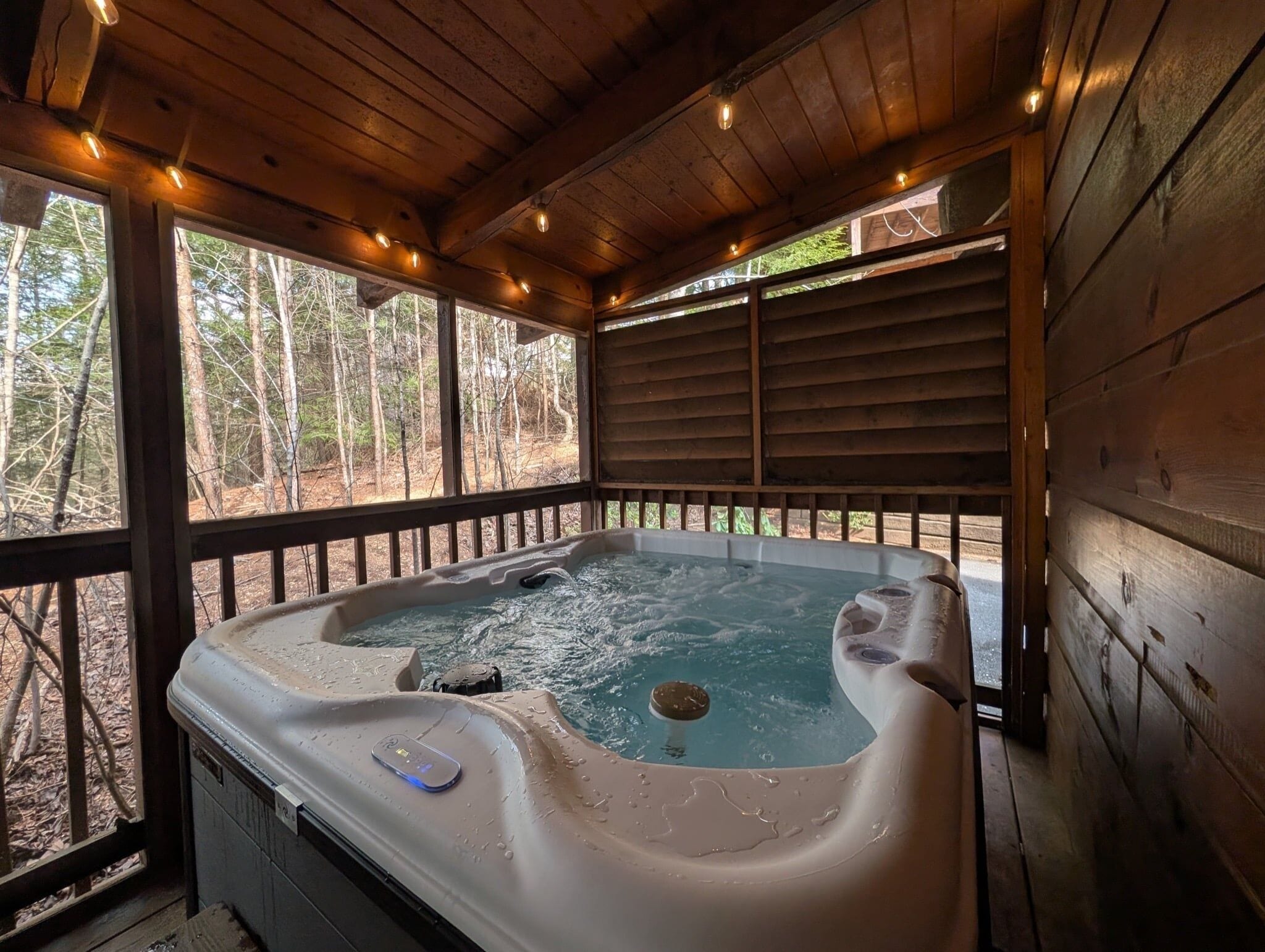 Cabane, 3 chambres | Bain à remous intérieur
