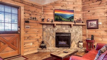 Cabin, 2 Bedrooms | Interior