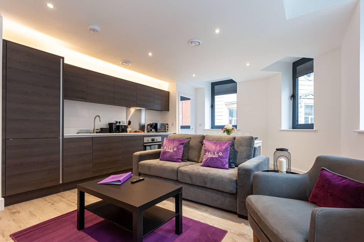 Deluxe Apartment