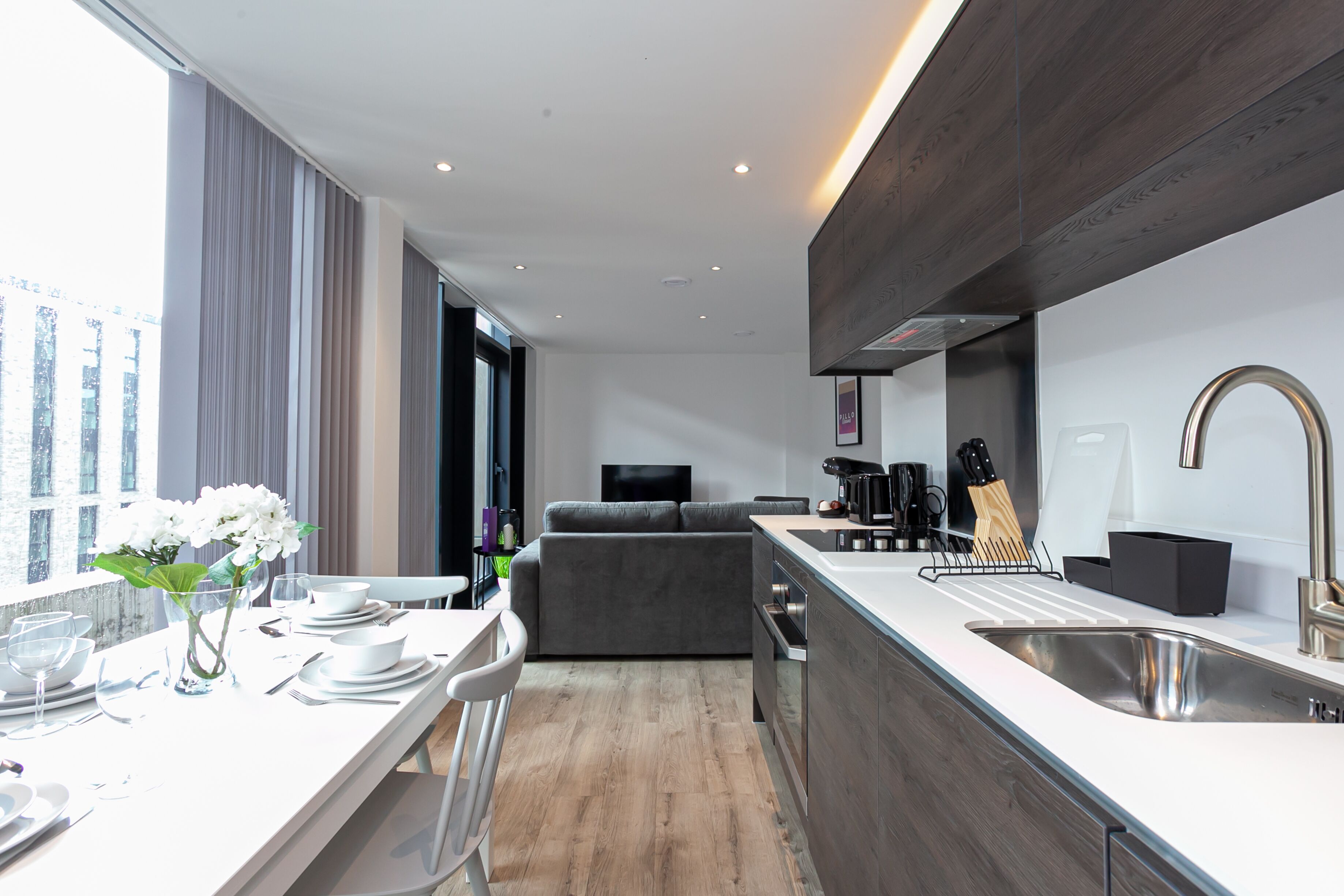 Penthouse Executive | Bộ đồ giường cao cấp, bàn ủi/dụng cụ ủi quần áo 