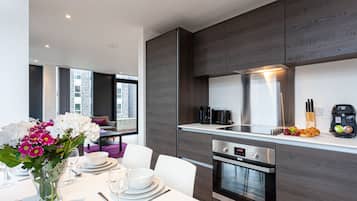 Executive Penthouse | 2 bedrooms, premium bedding, iron/ironing board, free WiFi