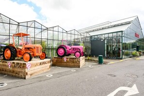 Property grounds - Modern Space 20 Minutes From Dublin Airport (Black Bull)