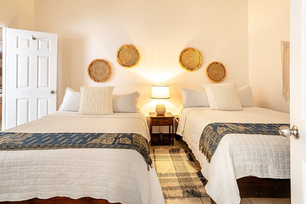 1 bedroom, free WiFi, bed sheets - Blue Horizon one bedroom apartment B Quepos Complimentary access to Beach Club (Quepos)