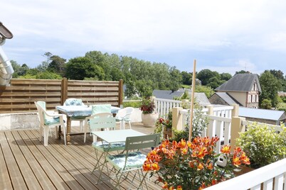 PENTHOUSE APARTMENT 2MIN FROM MONT SAINT MICHEL BAY