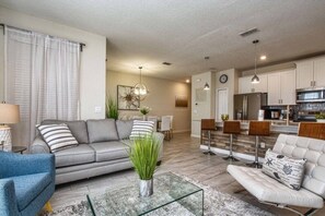 Townhouse, 4 soverom | Oppholdsområde