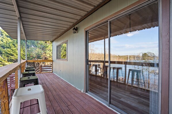 Property grounds - Keowee Cove Dock & Lake Views! (Seneca)